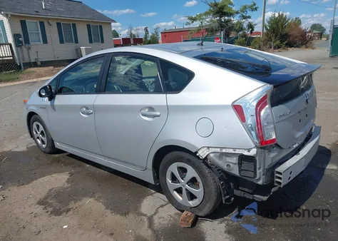 2014 Toyota Prius Two z USA, uszkodzony, nr VIN JTDKN3DU9E0389527